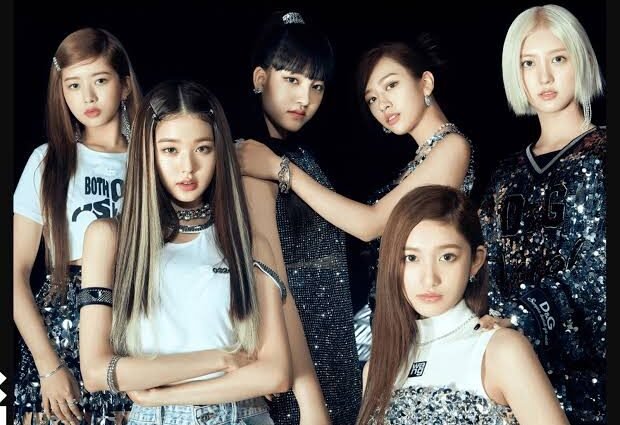 IVE members group ,IVE members group photo 2026 REVIVE+ era,, IVE members profile Yujin Gaeul Rei Wonyoung Liz Leeseo, An Yujin IVE leader 2026 portrait, Gaeul IVE oldest member 2026, Rei IVE Japanese member 2026, Jang Wonyoung IVE center 2026, Liz IVE main vocalist 2026, Leeseo IVE maknae 2026, IVE group performance SHOW WHAT I AM tour 2026, IVE REVIVE+ album cover 2026,