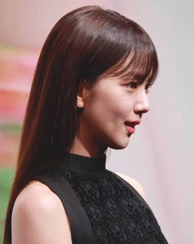 ForeverKim Jisoo | JISOO perfect side profile at the Christian Dior: Designer Of Dreams exhibition in Seoul. JISOO AT DIOR DREAMS SEOUL... | Instagram