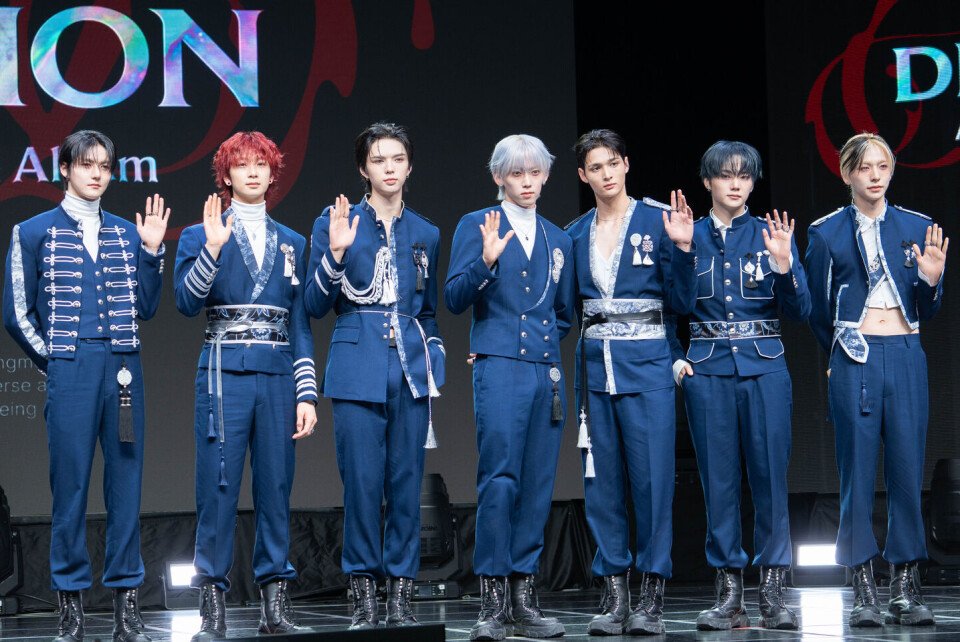 AMPERS&ONE , AMPERS&ONE group photo 2026 DEFINITION era , AMPERS&ONE members Kamden Brian Jiho Siyun Kyrell Mackiah Seungmo , AMPERS&ONE Kamden profile 2026 , AMPERS&ONE Brian profile 2026 , AMPERS&ONE Jiho profile 2026 , AMPERS&ONE Siyun profile 2026 , AMPERS&ONE Kyrell profile 2026 , AMPERS&ONE Mackiah profile 2026 , AMPERS&ONE Seungmo profile 2026 , AMPERS&ONE Born To Define world tour poster 2026,
