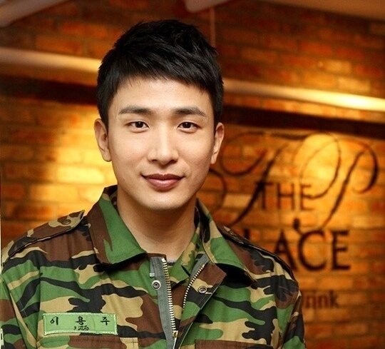 Lee Yong Joo