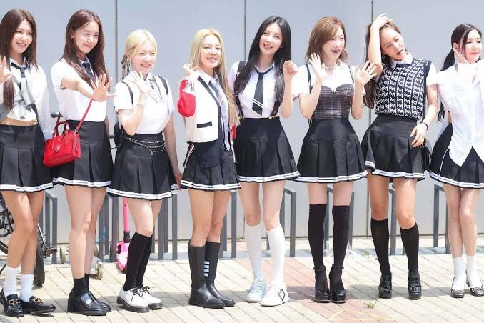Girls’ Generation, Girls’ Generation 2026 group photo , Taeyeon Girls’ Generation profile 2026 , Sunny Girls’ Generation profile 2026 , Tiffany Young Girls’ Generation profile 2026 Hyoyeon Girls’ Generation profile 2026 , Yuri Girls’ Generation profile 2026 , Sooyoung Girls’ Generation profile 2026 , Yoona Girls’ Generation profile 2026 Seohyun Girls’ Generation profile 2026 , Girls’ Generation SONE fandom lightstick,