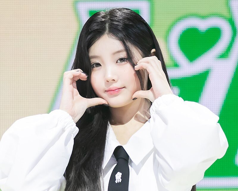 ILLIT , ILLIT Wonhee’s Drastic Weight Loss Sparks Massive Concern