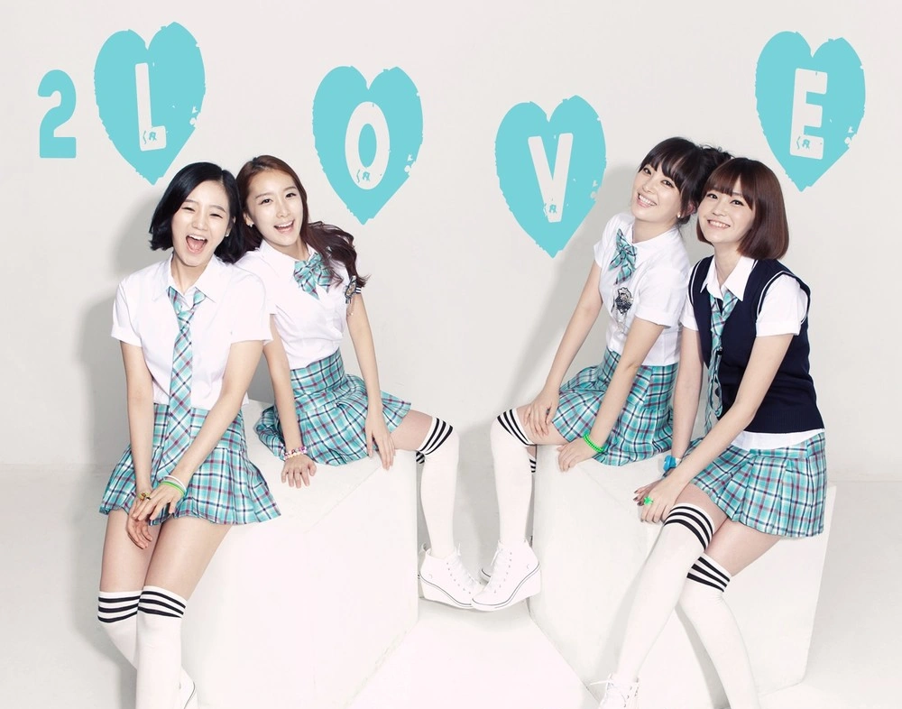 Playa , Playa K-pop group members 2012 , Playa girl group debut photo , Ajeong Playa leader vocalist , Rabo Playa vocalist , Dayeon Playa maknae vocalist , Playa Say In My Song debut single , Playa Boy EP cover , Playa 2 Love EP cover , Playa Owl Production girl group , Playa Korea-Japan Budokan performance 2011,