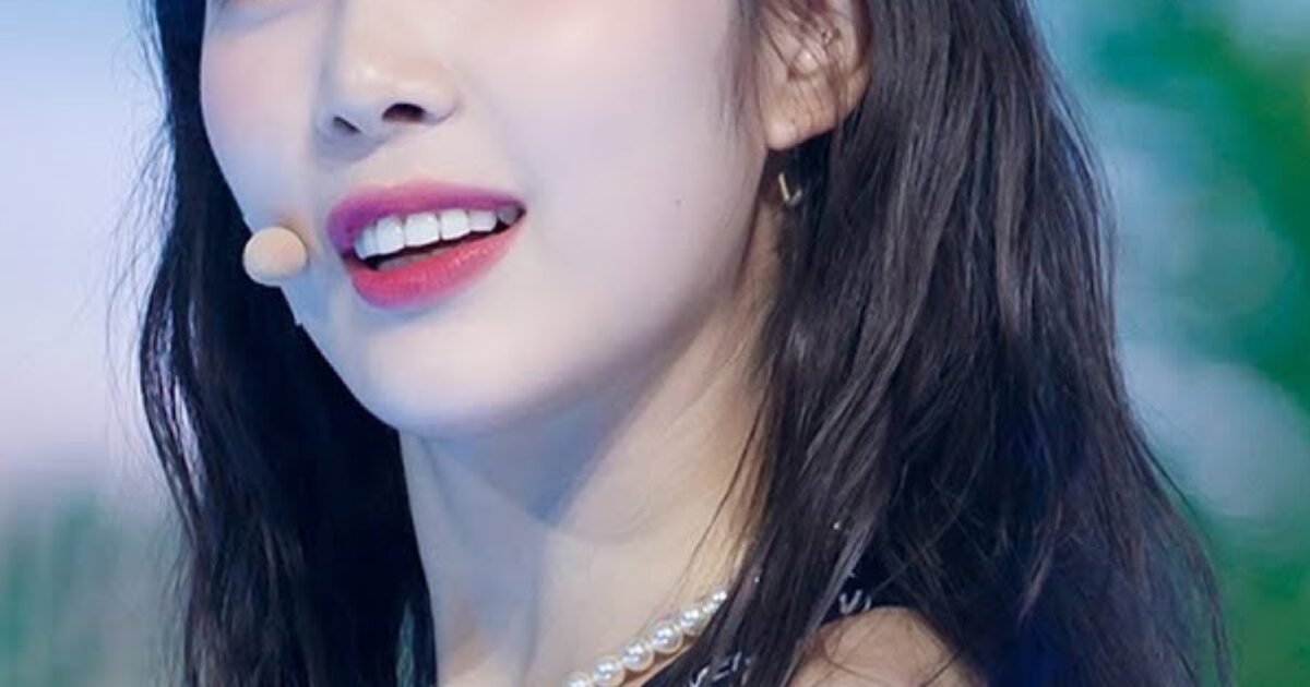 Yoon Chaekyung, APRIL, cheating, betrayal, Lee Yong Dae, K-pop, dating rumors, social media