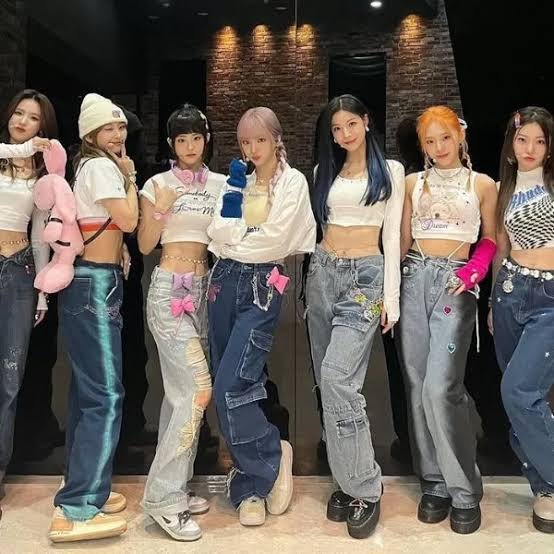 ichillin'j , ichillin members, ichillin members profile, ichillin leader, e ji ichillin age, ichillin chowon, ichillin songs ichillin' joonie, ichillin maknae ichillin j debut, ichillin j look at me, ichillin j members, ichillin j eji, ichillin j yeju, ichillin fandom name, km entertainment ichillin,
