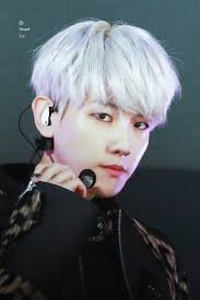 Baekhyun (백현) - Main Vocalist