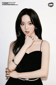 E.Ji (이지) Profile