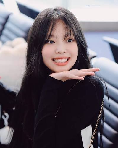 230930 Jennie at ICN Airport, to Paris #JENNIE #BLACKPINK #jennieblackpink #ninicam #WeLoveYouJennie #jenniedeservesbetter #pinkvenom #TheIconJENNIEDay