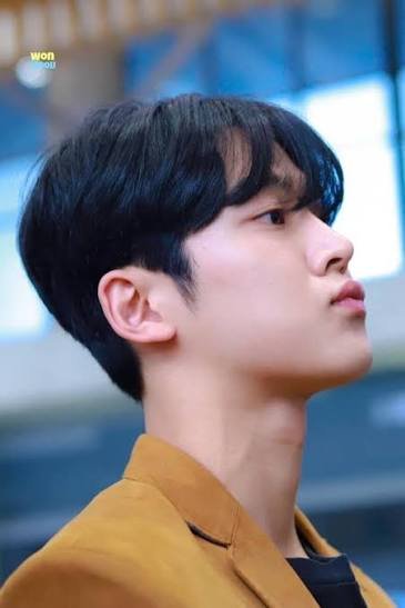 Rowoon's side profile perfection ❤️ #SF9Rowoon_로운Myanmar #SF9 @SF9official #에스에프나인 #ROWOON #로운 #김석우 #KimSeokWoo