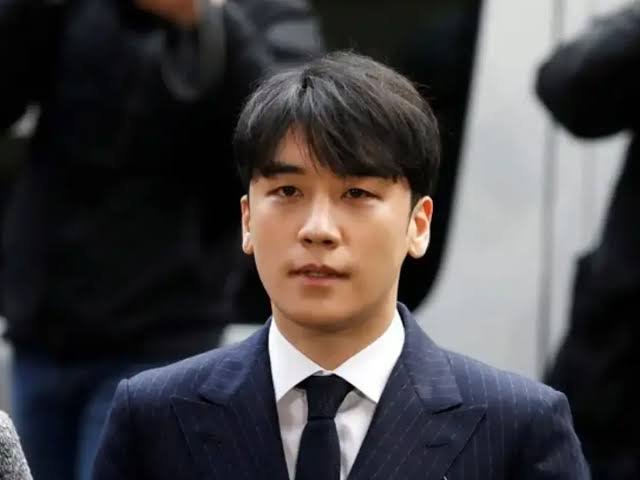 Seungri , Seungri Burning Sun, Seungri Burning Sun CCTV, Seungri Burning Sun assault, Burning Sun CCTV footage, Burning Sun assault incident, Seungri assault controversy, Seungri controversy, Burning Sun scandal, Burning Sun incident, Burning Sun investigation, Seungri news, Seungri latest news, Seungri controversy explained, Seungri Burning Sun scandal, Burning Sun CCTV assault, Burning Sun security guards,