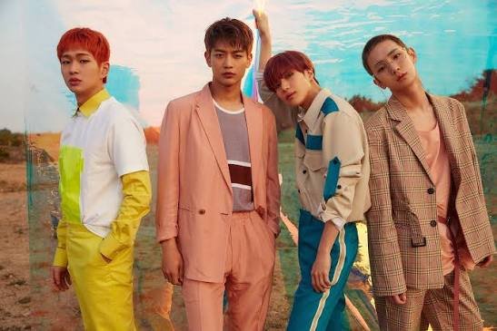 SHINee , SHINee group photo 2026, Onew SHINee leader profile, Key SHINee fashion director, Minho SHINee rapper actor, Taemin SHINee main dancer, Jonghyun SHINee main vocalist, SHINee debut Replay, SHINee Atmos album cover, SHINee World VIII concert, SHINee Pearl Aqua color