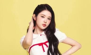 A-na, Hearts2Hearts, Roh Yu-na, SM Entertainment, K-pop profile, Hearts2Hearts members, A-na age, A-na birthday, A-na height, A-na MBTI, A-na real name, Hearts2Hearts debut, Hearts2Hearts fandom, A-na MC, A-na pet, A-na style, A-na facts, Hearts2Hearts awards