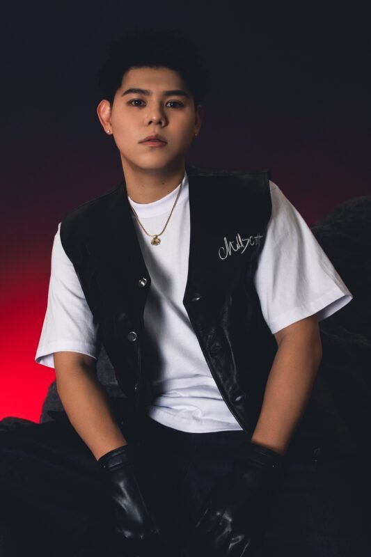 BE:FIRST group photo 2026, SOTA BE:FIRST profile, SHUNTO BE:FIRST performance, MANATO BE:FIRST vocalist, RYUHEI BE:FIRST youngest member, JUNON BE:FIRST main vocalist, LEO BE:FIRST mood maker, BE:FIRST WATCH ME EP cover, BE:FIRST world tour 2026, BE:FIRST stadium live

